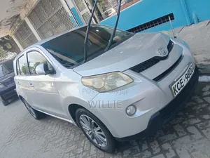 Toyota IST 2008 Silver
