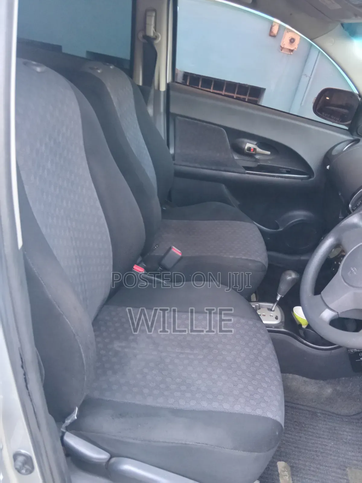 Toyota IST 2008 Silver