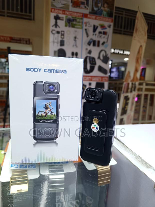 Body Camera With Wifi Night Vision and Rotating Lens - thumbnail 3
