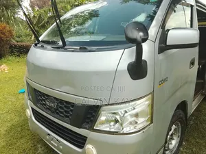 Nissan Caravan 2016 Silver