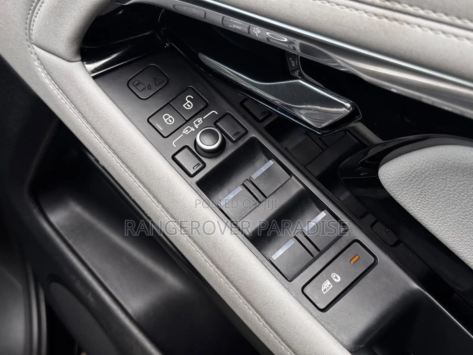 Land Rover Range Rover Evoque SE Dynamic 4x4 Convertible 2019 Black