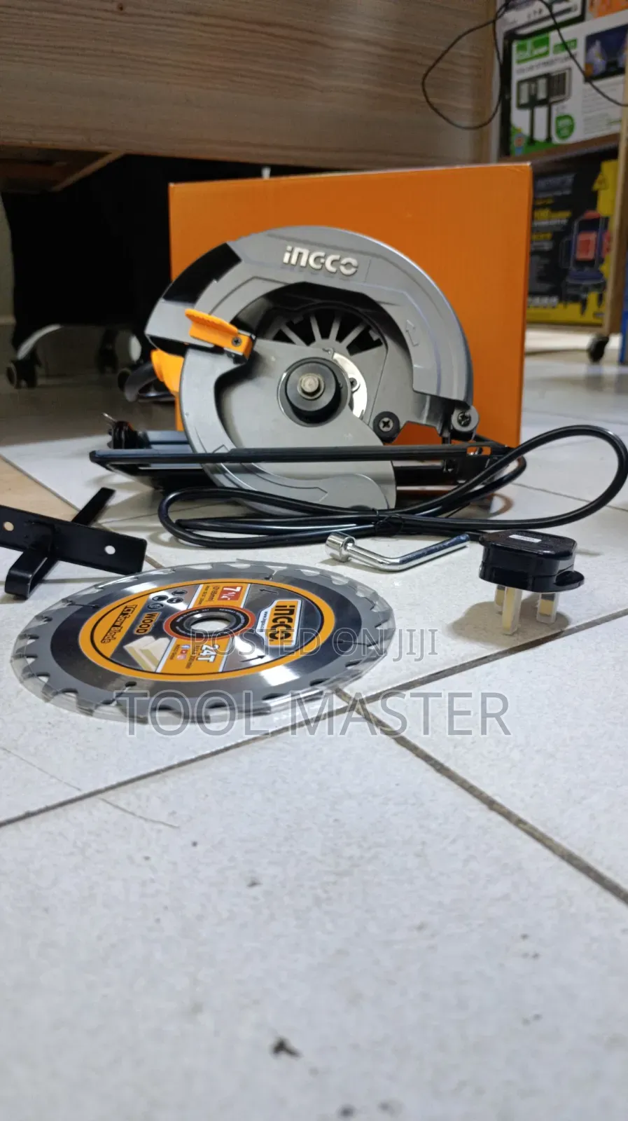 Makita 1600w Electric Router