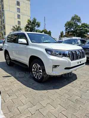 Toyota Land Cruiser Prado 2.8 2021 White