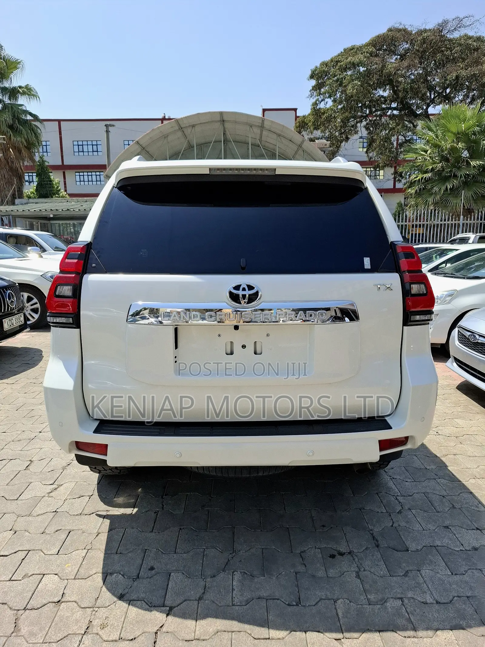 Toyota Land Cruiser Prado 2.8 2021 White