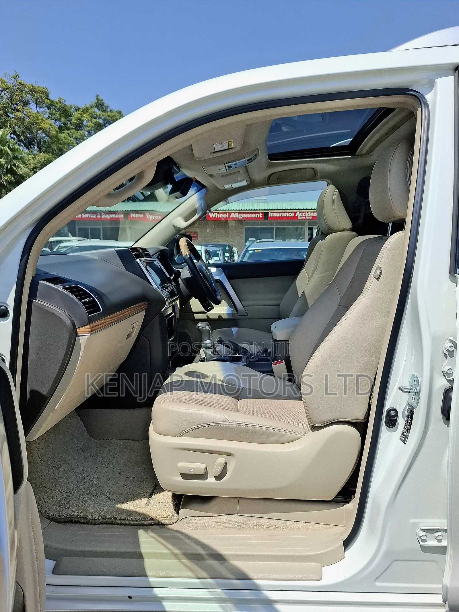 Toyota Land Cruiser Prado 2.8 2021 White