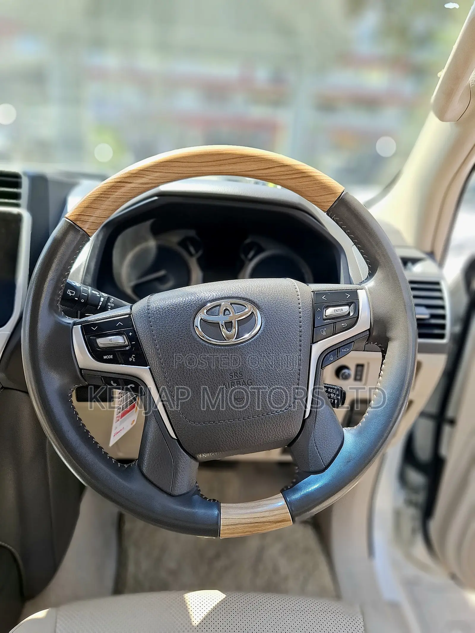 Toyota Land Cruiser Prado 2.8 2021 White