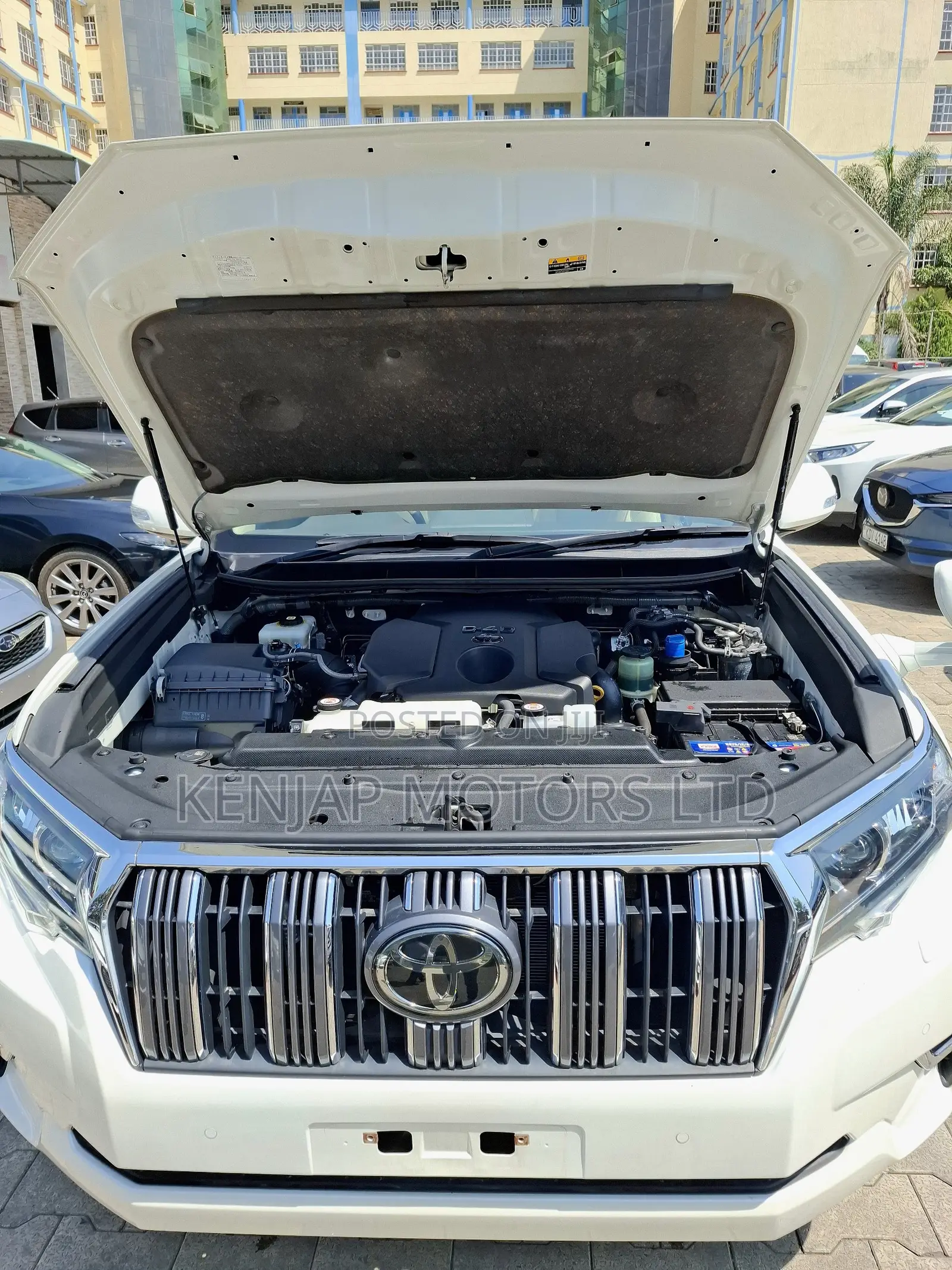 Toyota Land Cruiser Prado 2.8 2021 White