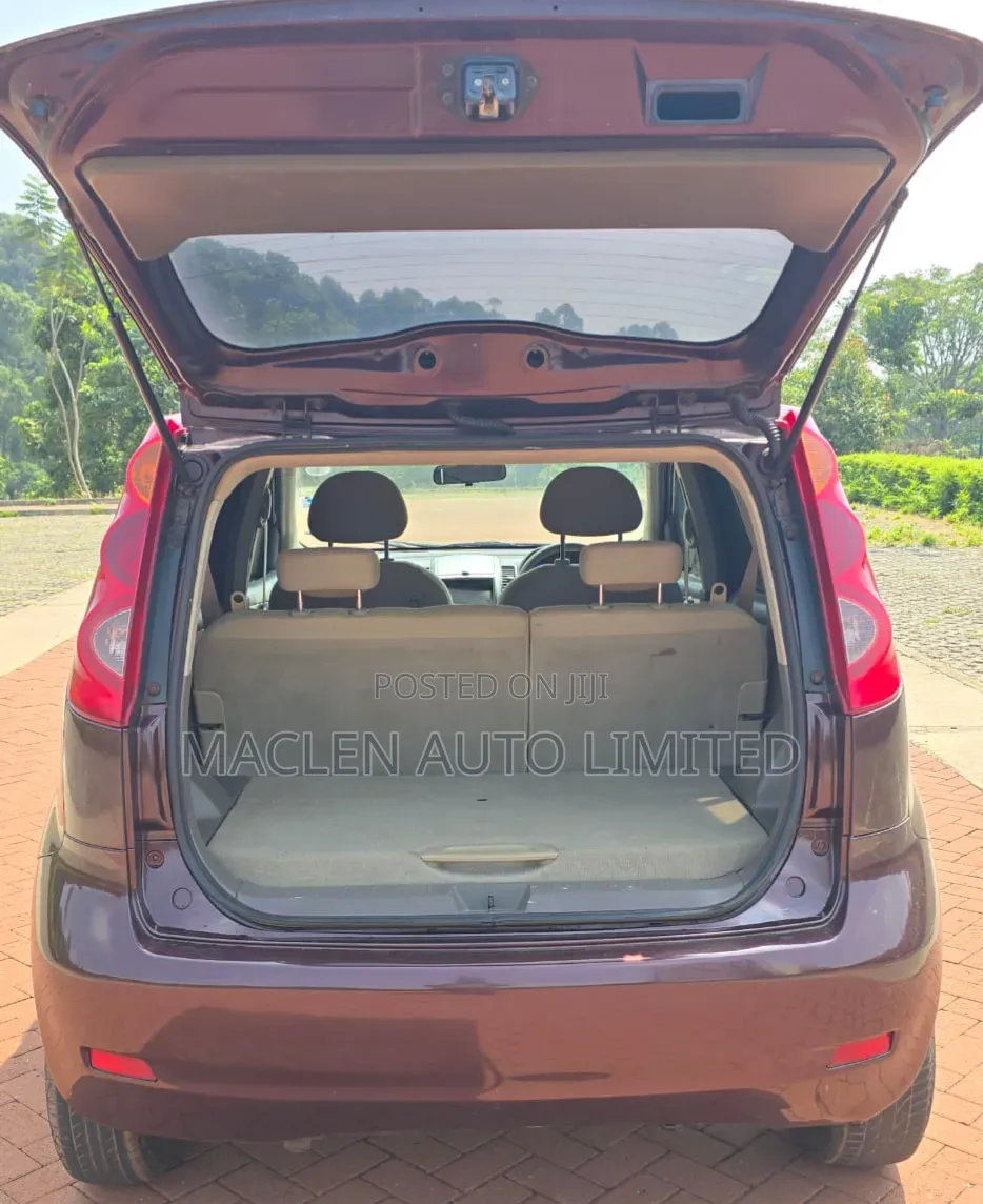 Nissan Note 2011 Maroon