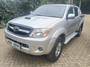 Toyota Hilux 2007 Silver