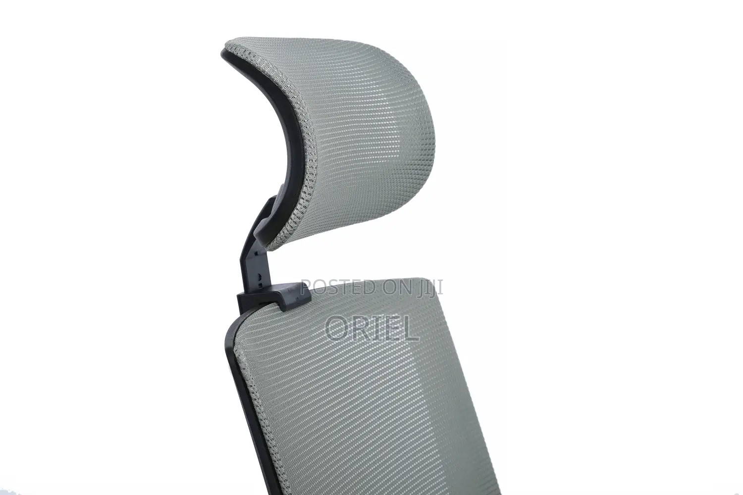 Office Chair : High-Back Mesh Chair