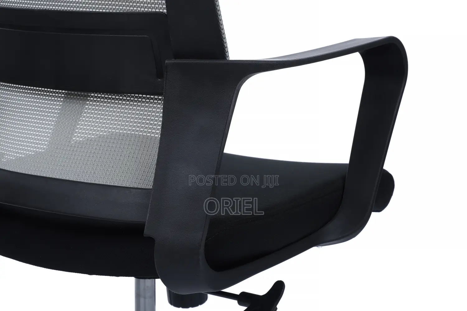 Office Chair : High-Back Mesh Chair