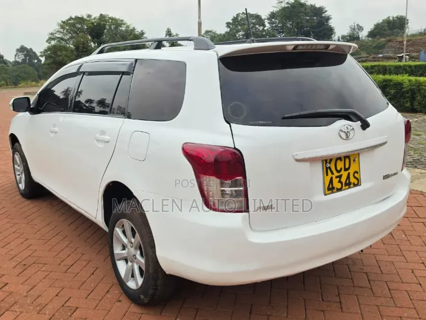 Toyota Corolla Fielder 2008 White