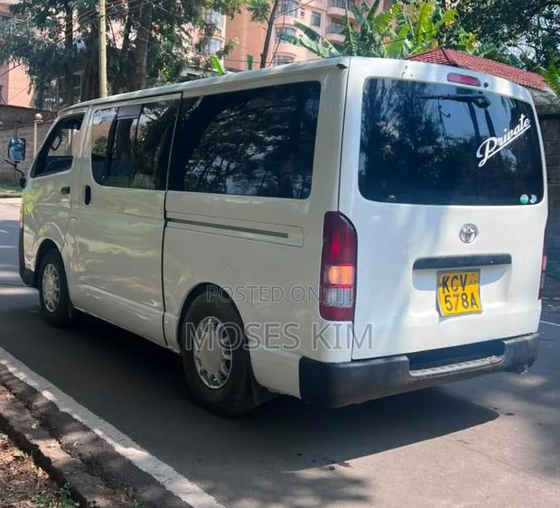 Toyota HiAce 2012 White - thumbnail 2
