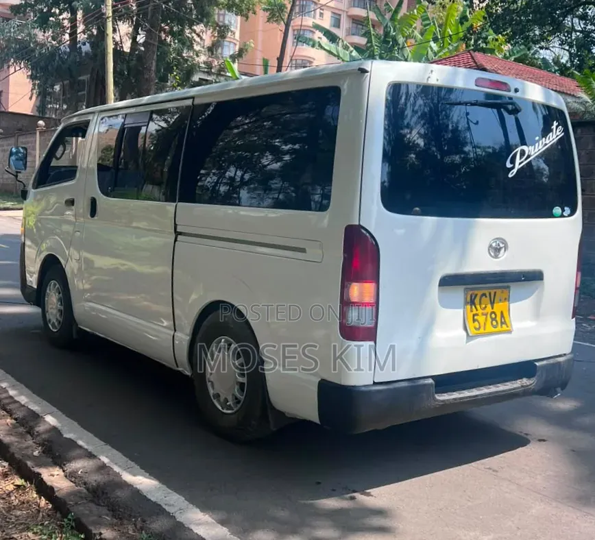 Toyota HiAce 2012 White