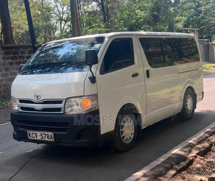 Toyota HiAce 2012 White