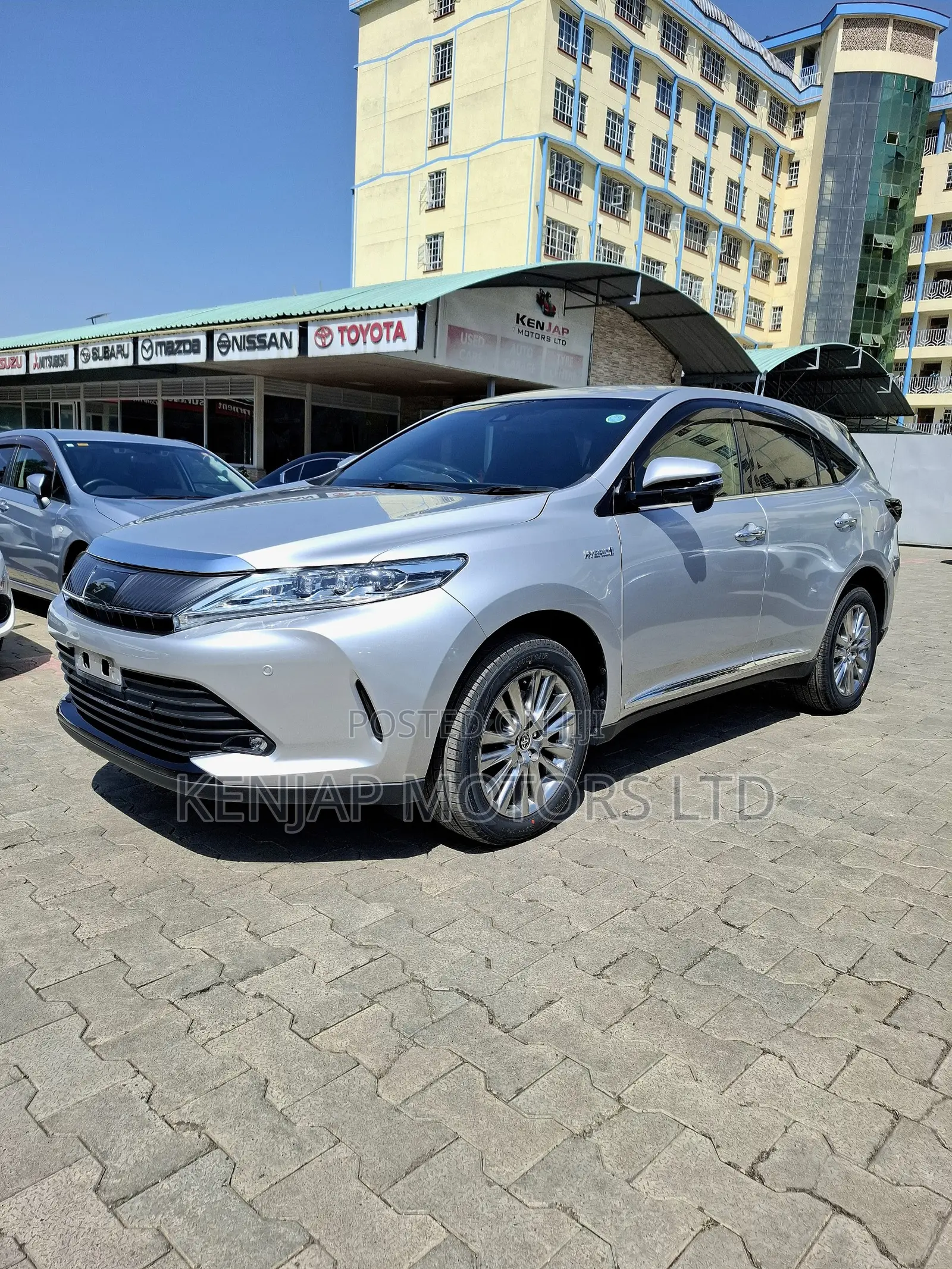 Toyota Harrier 2019 Silver