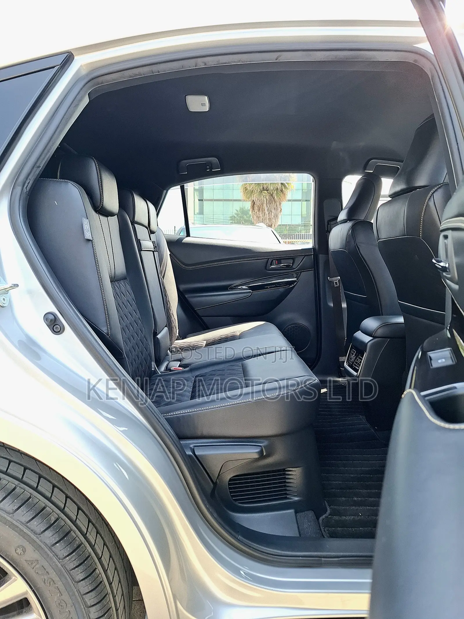 Toyota Harrier 2019 Silver