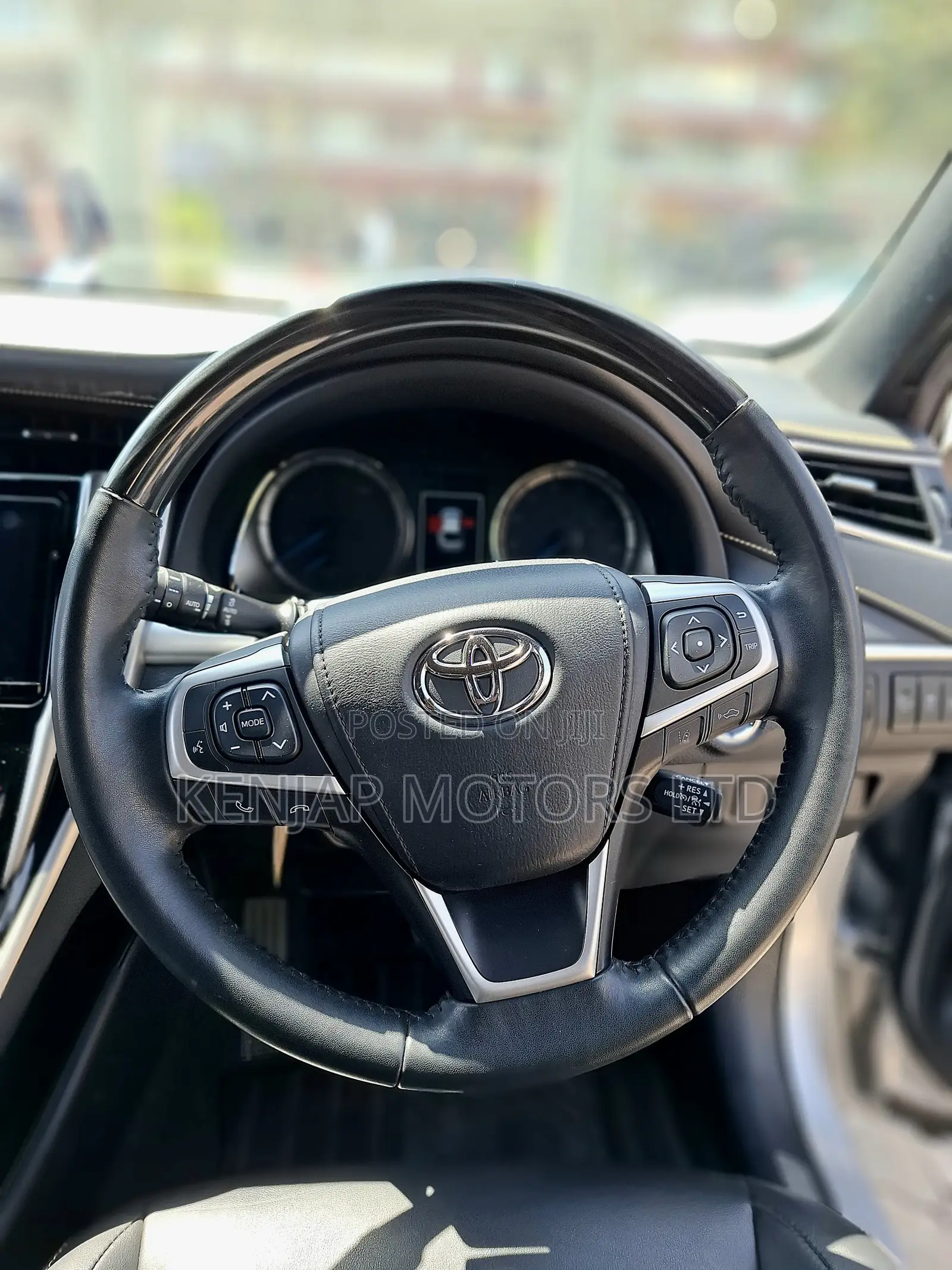 Toyota Harrier 2019 Silver