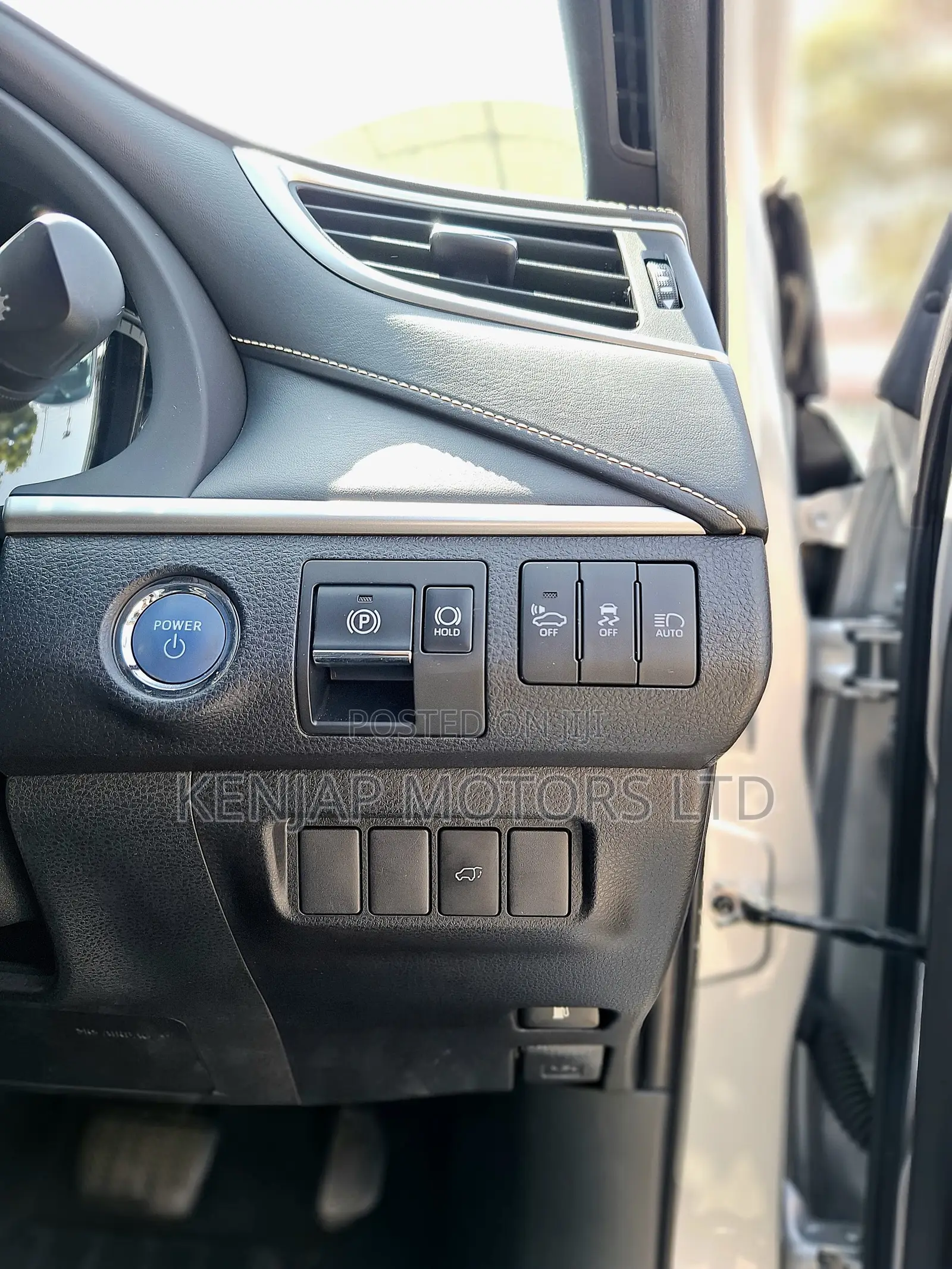 Toyota Harrier 2019 Silver