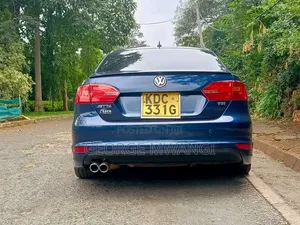 Volkswagen Jetta 2014 Blue