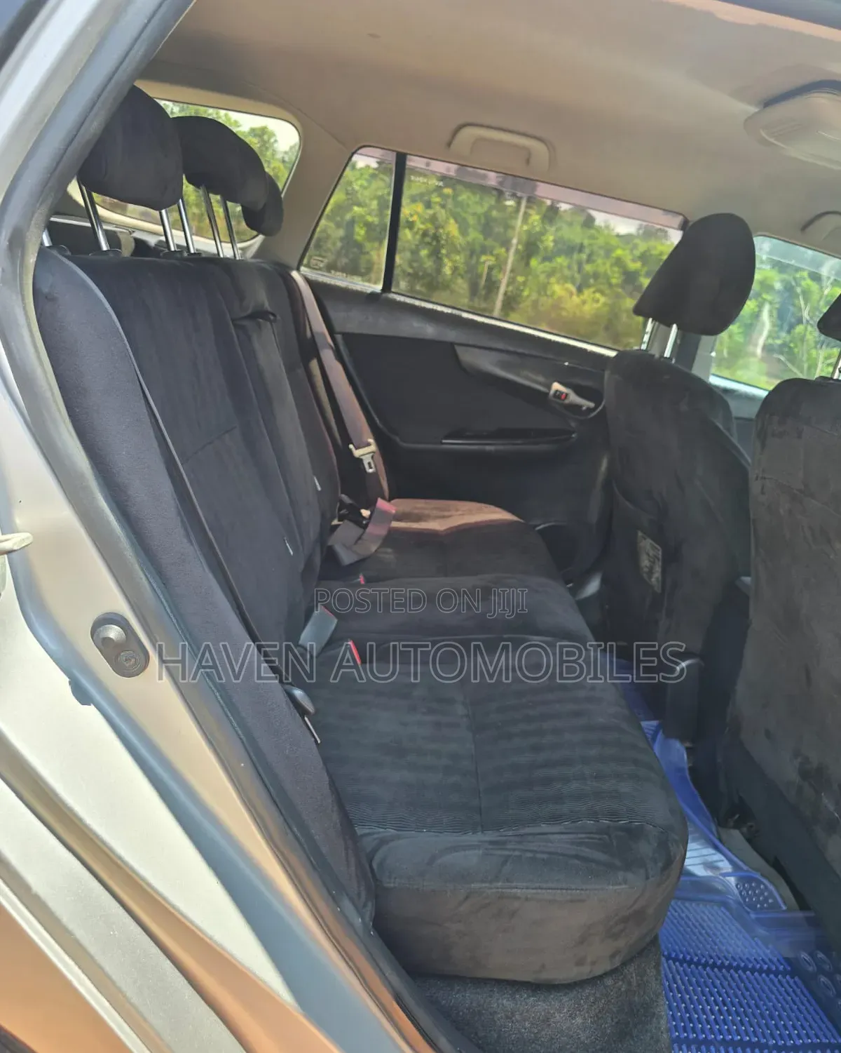 Toyota Corolla Fielder 2010 Silver