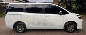Toyota Voxy 2016 White