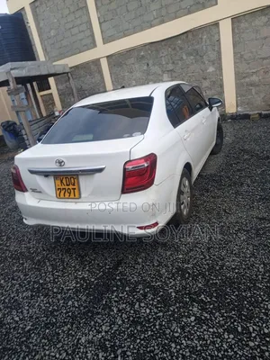 Toyota Axio 2017 White