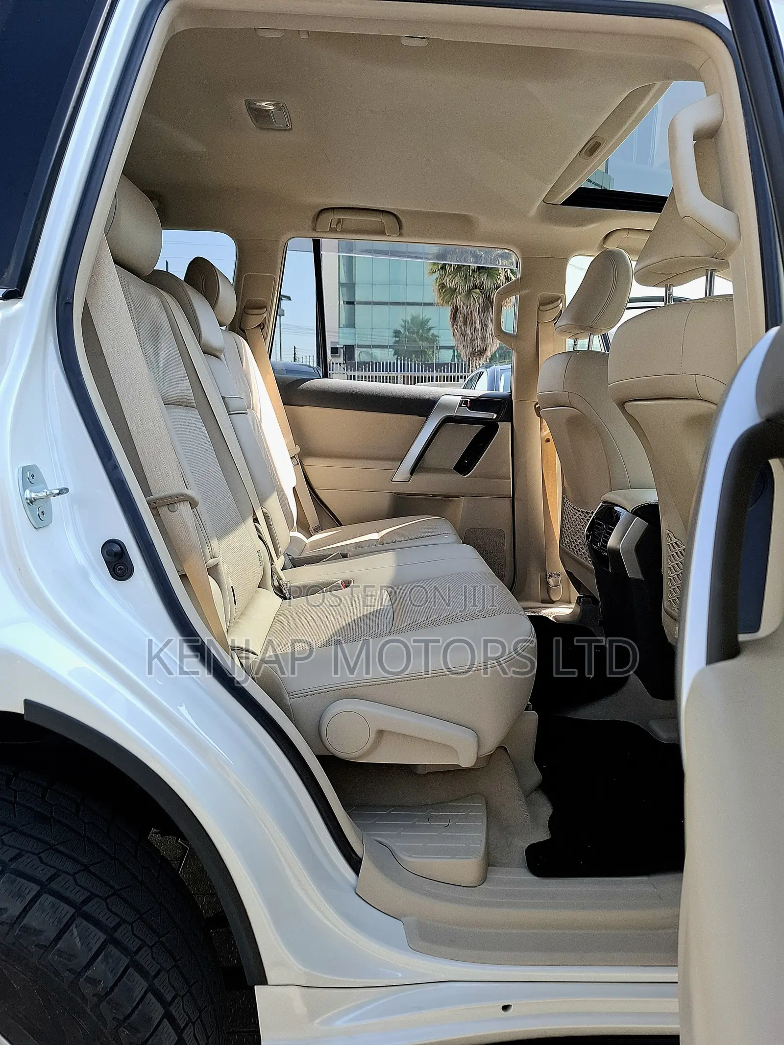 Toyota Land Cruiser Prado 2.8 2021 Pearl