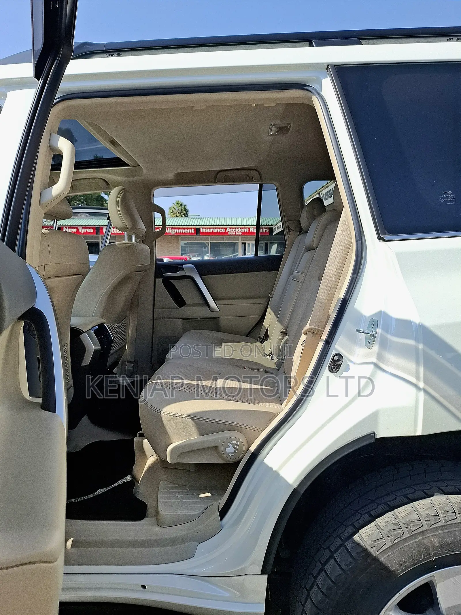 Toyota Land Cruiser Prado 2.8 2021 Pearl