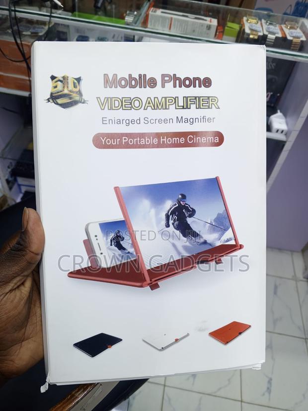 Universal Foldable Phone Display Magnifier 9 to 12 Inch - thumbnail 2