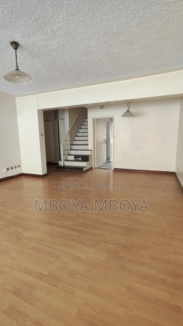 4bdrm Maisonette in Parklands for rent - thumbnail 2