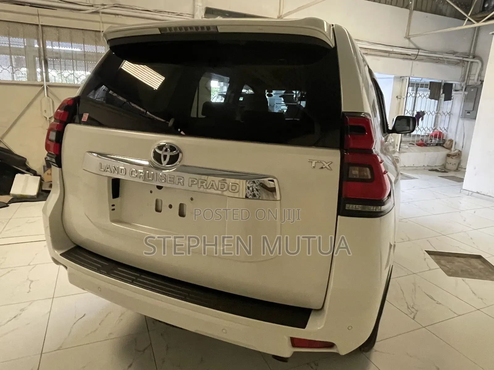 Toyota Land Cruiser Prado 2.8 2022 White