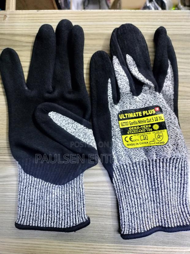 Ultimate Plus Level 5 Cut-proof Industrial Handling Gloves - thumbnail 2