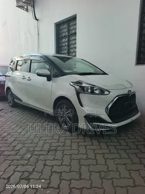 Toyota Sienta 2020 White