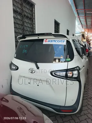 Toyota Sienta 2020 White