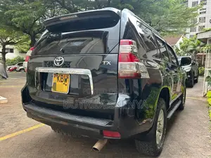Toyota Land Cruiser Prado 2011 Black