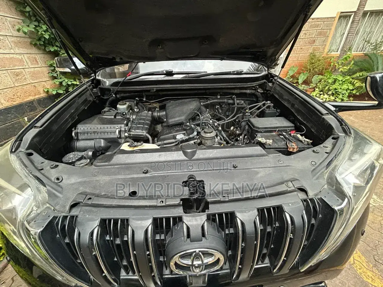 Toyota Land Cruiser Prado 2011 Black