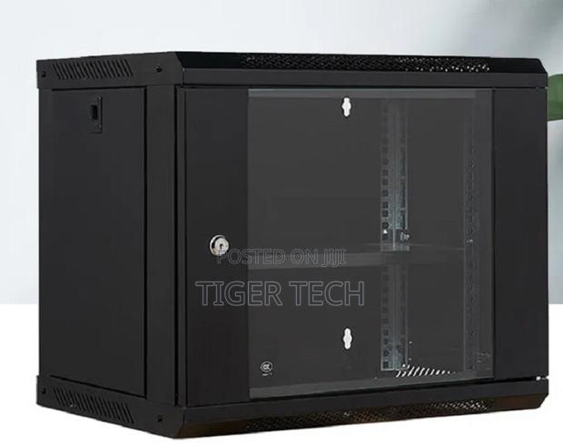 Customized Black -9u 19-Inch 9u Rack Size 450*530*400