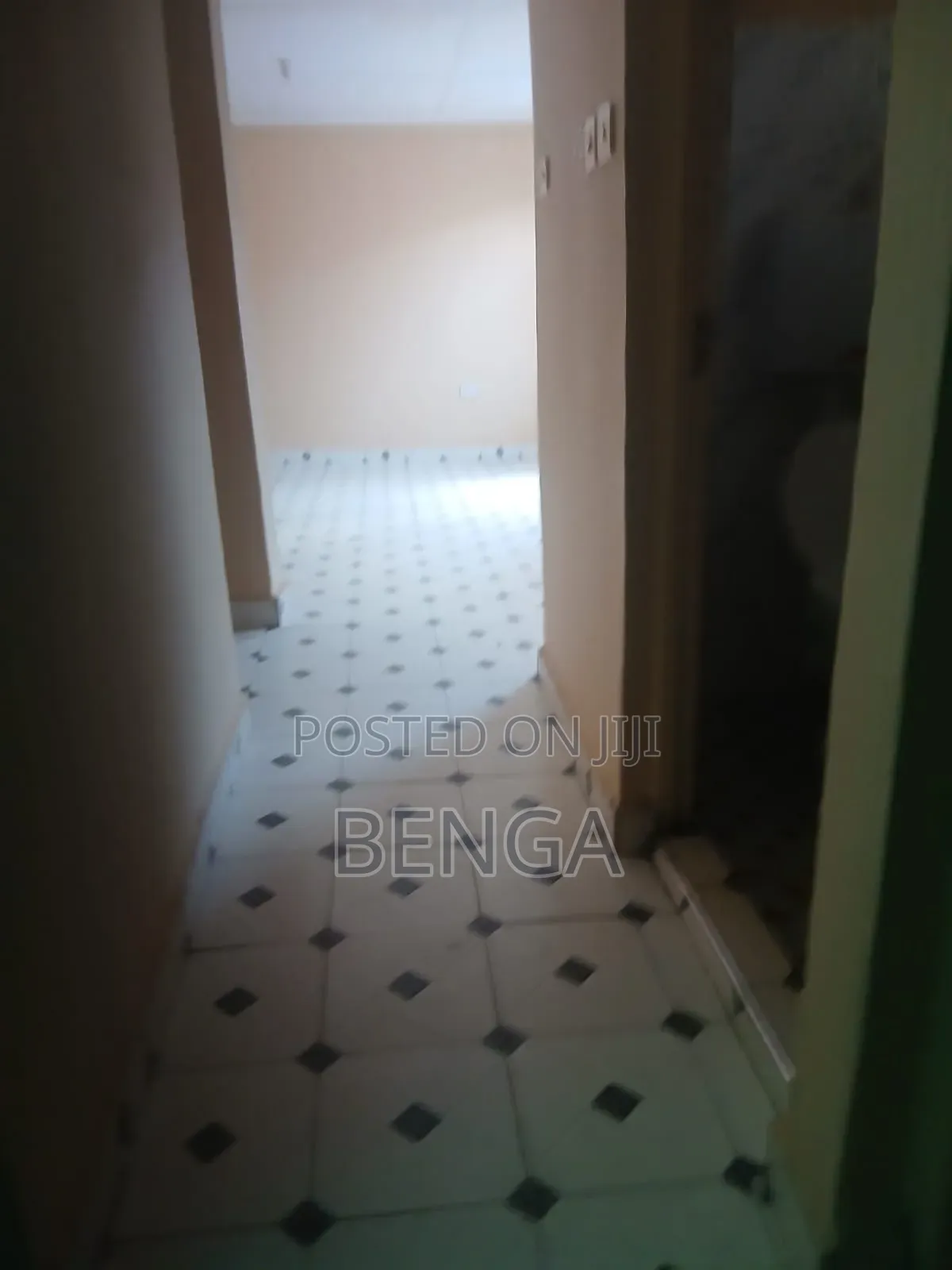2bdrm Bungalow in Foresight Motors, Kamakis for rent