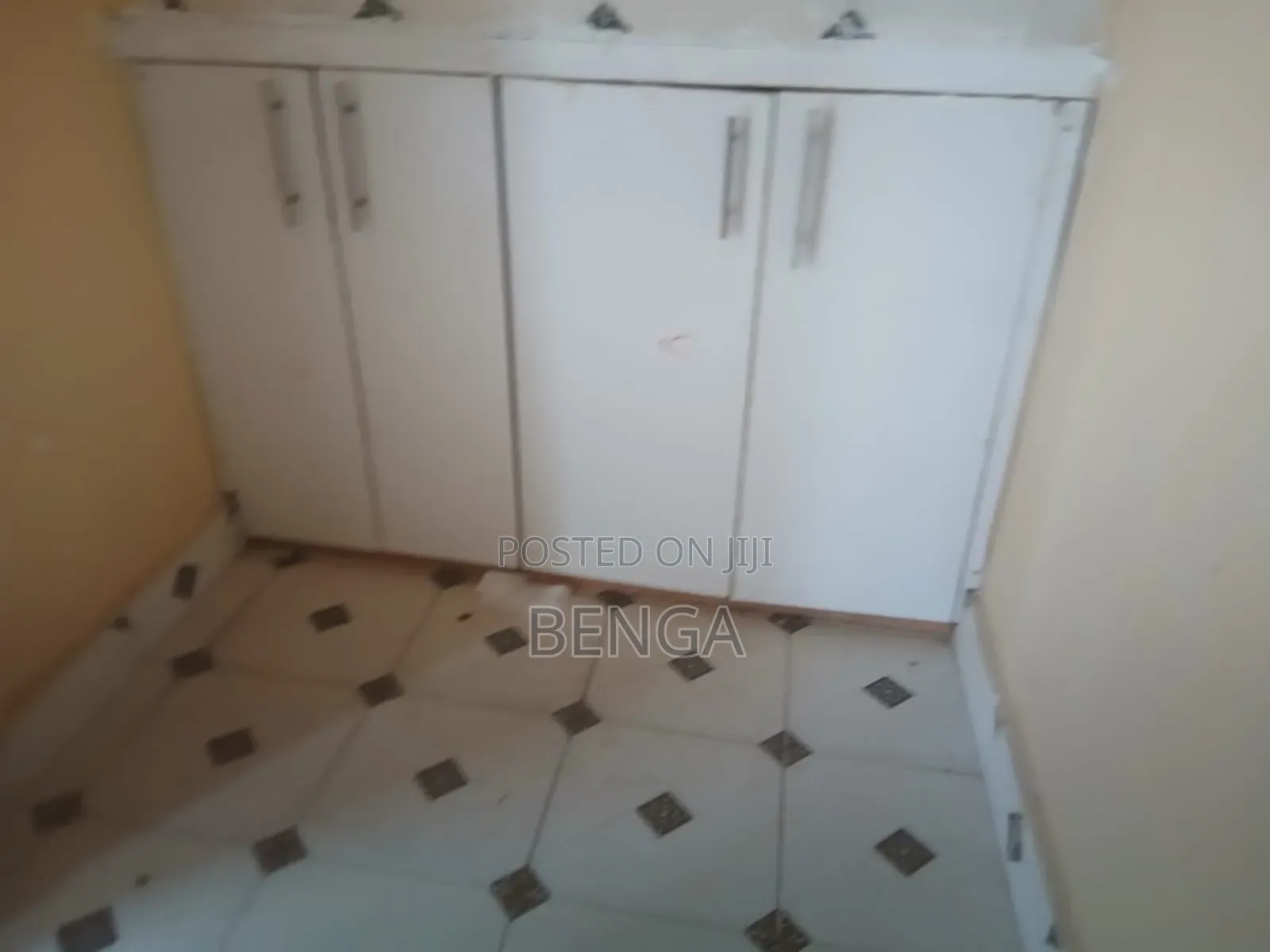 2bdrm Bungalow in Foresight Motors, Kamakis for rent