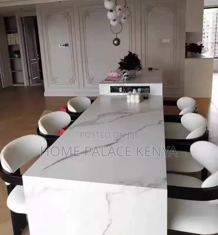 Dining Chair: Elegant Boucle Upholstered Modern Chair