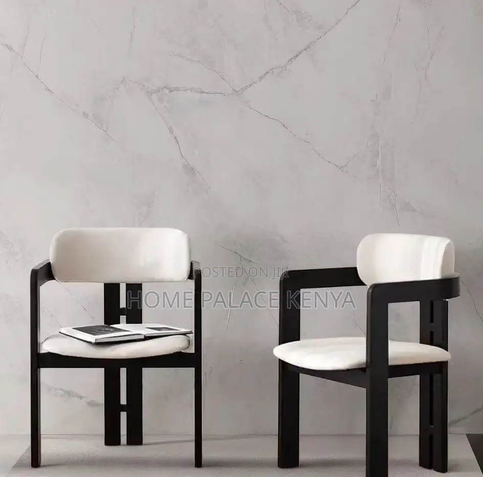 Dining Chair: Elegant Boucle Upholstered Modern Chair