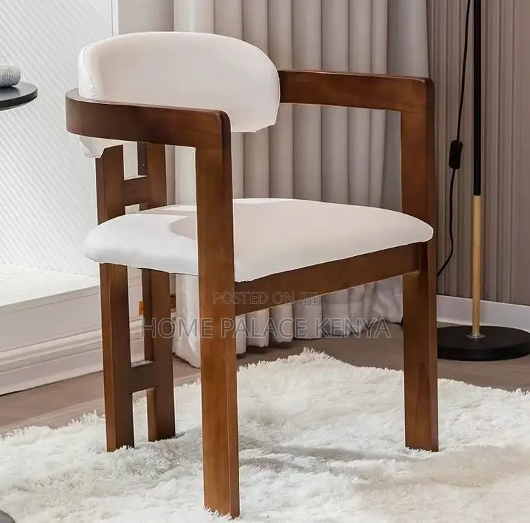 Dining Chair: Elegant Boucle Upholstered Modern Chair