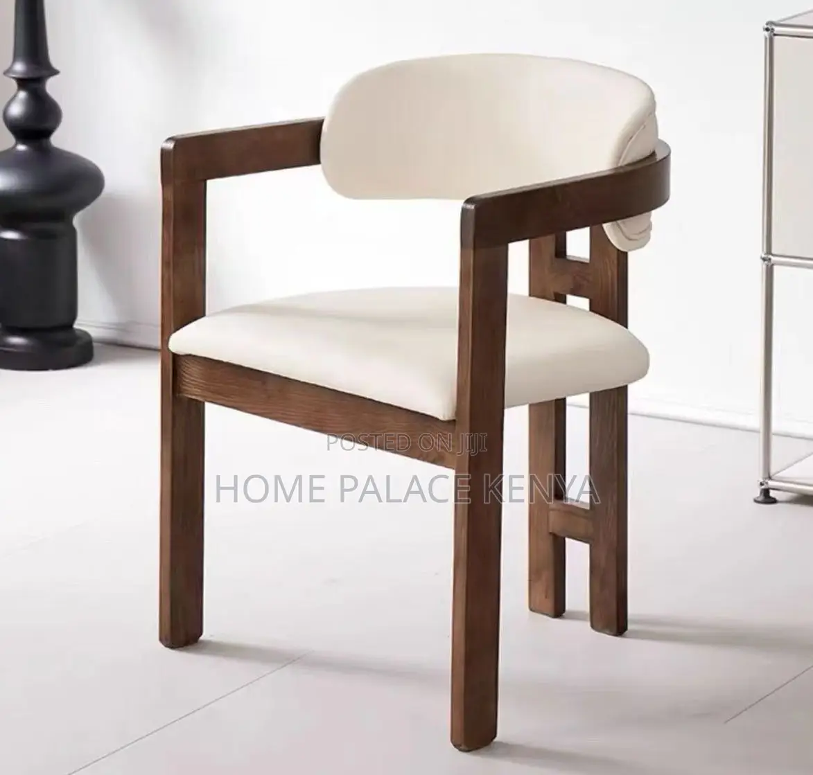 Dining Chair: Elegant Boucle Upholstered Modern Chair