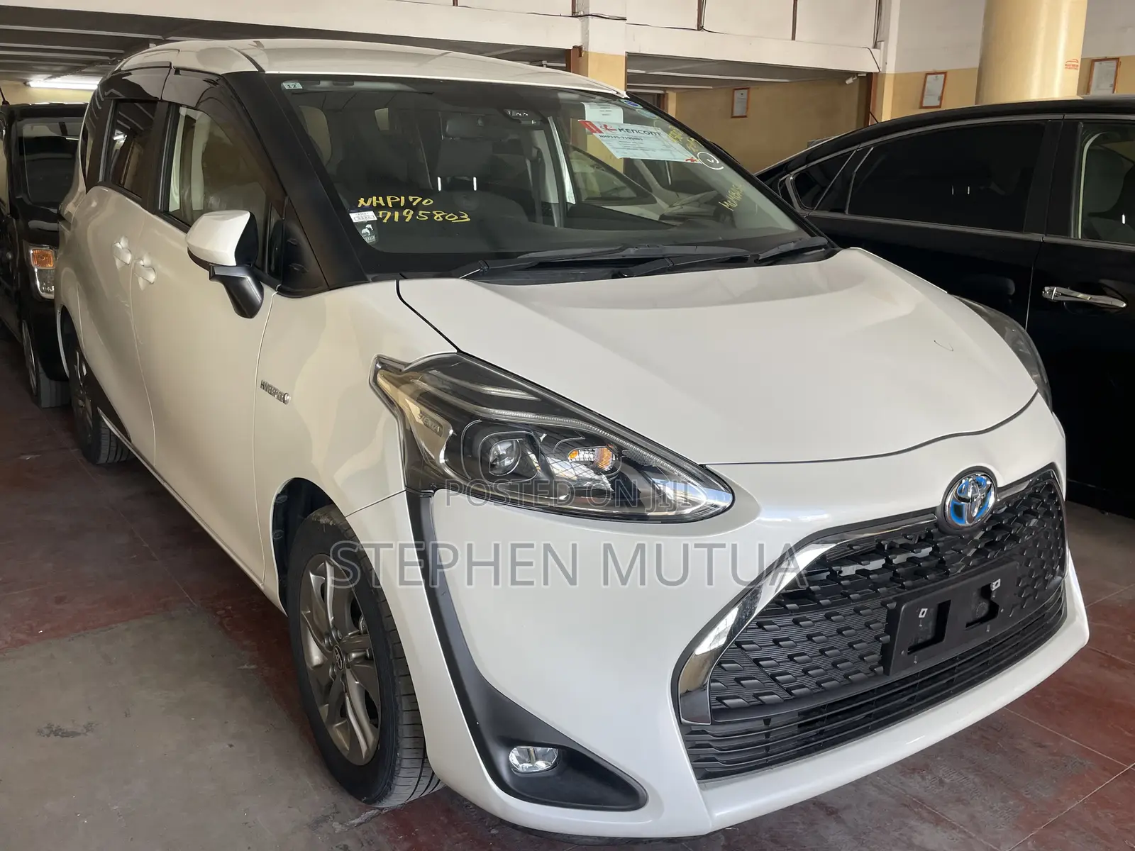Toyota Sienta 1.5 Hybrid FWD (6-seater) 2020 White