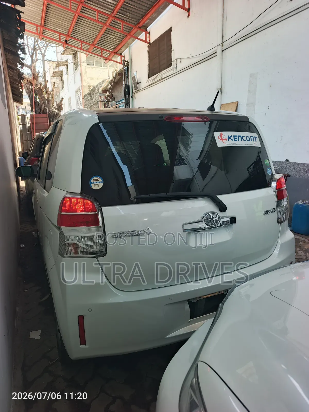 Toyota Spade 2019 White