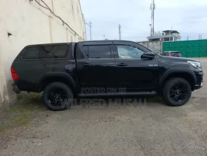 Toyota Hilux 2020 Black