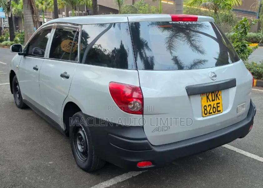 Nissan Advan 2015 Silver