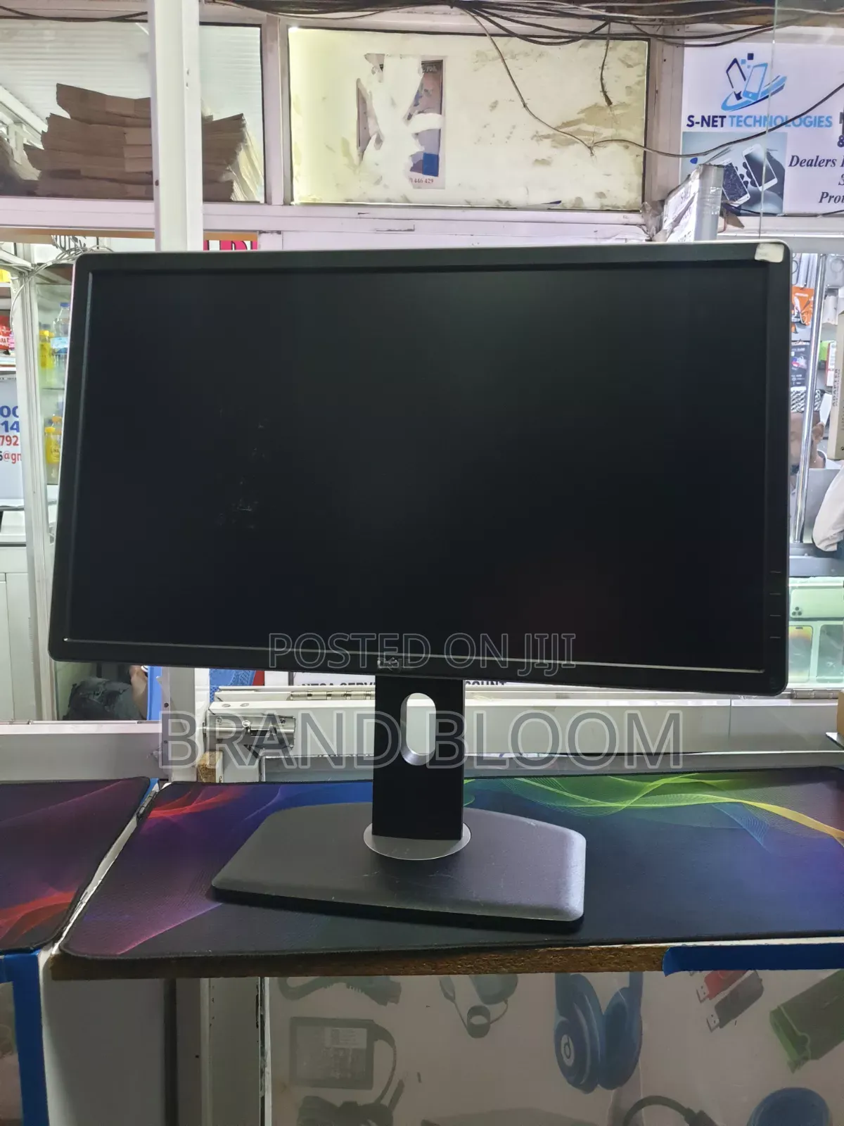 23" Monitor