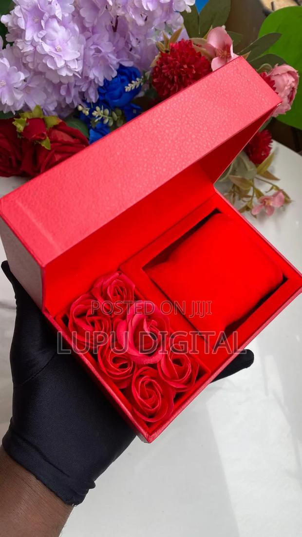 Rose Petal Boxes - main view